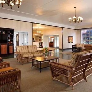Hawaii House Hotel